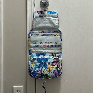 Vera Bradley medium hanging travel organizer- Marian Floral